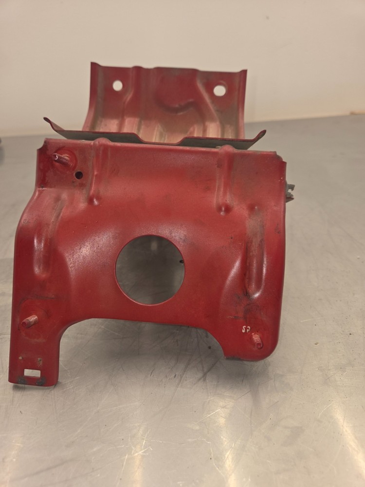 2006 Suzuki Forenza Battery Support Bracket OEM