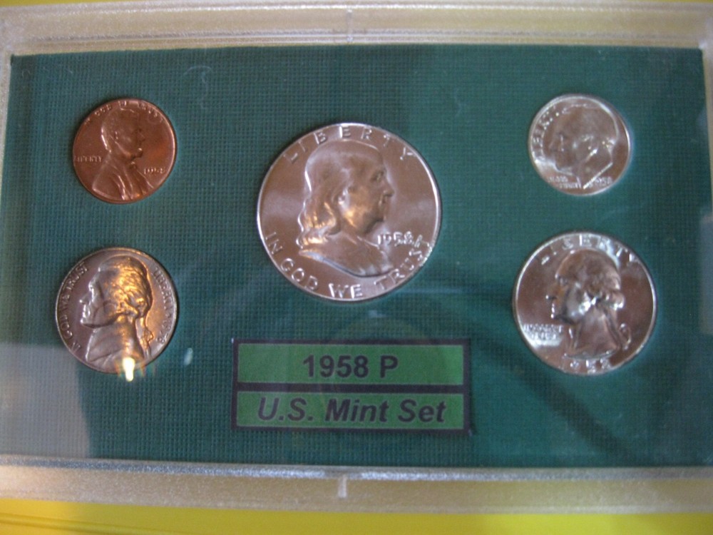 1958 P US Mint Set Brilliant Uncirculated!
