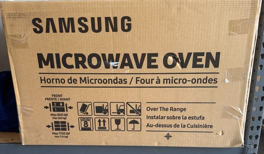 Samsung 1.7 cu ft Over-the-Range Microwave  NEW