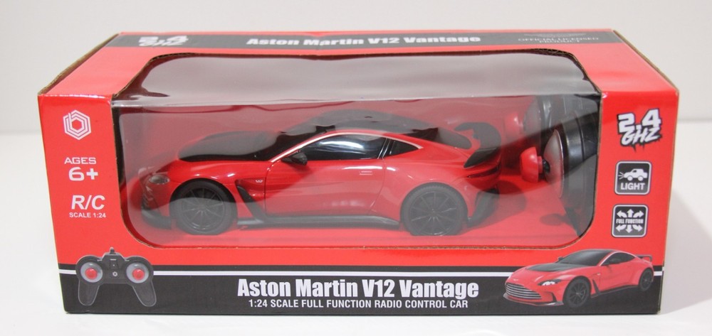 ASTON MARTIN V12 Vantage 1:24 Scale Full Function Radio Control Car; Licensed