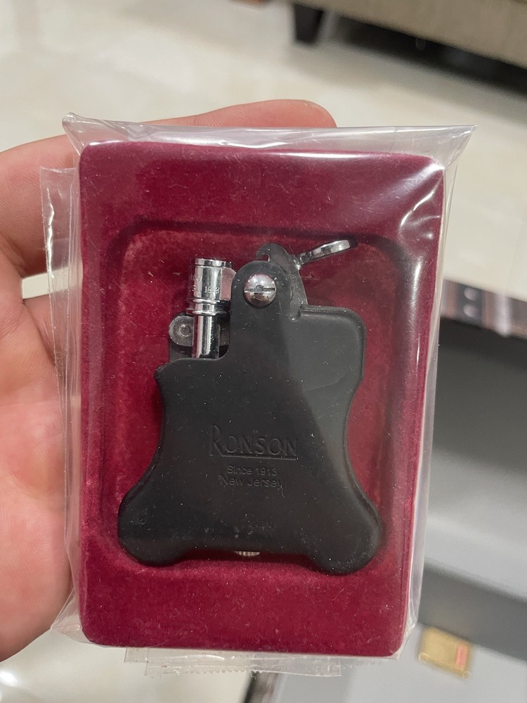 Ronson Black Banjo Lighter Never Used New