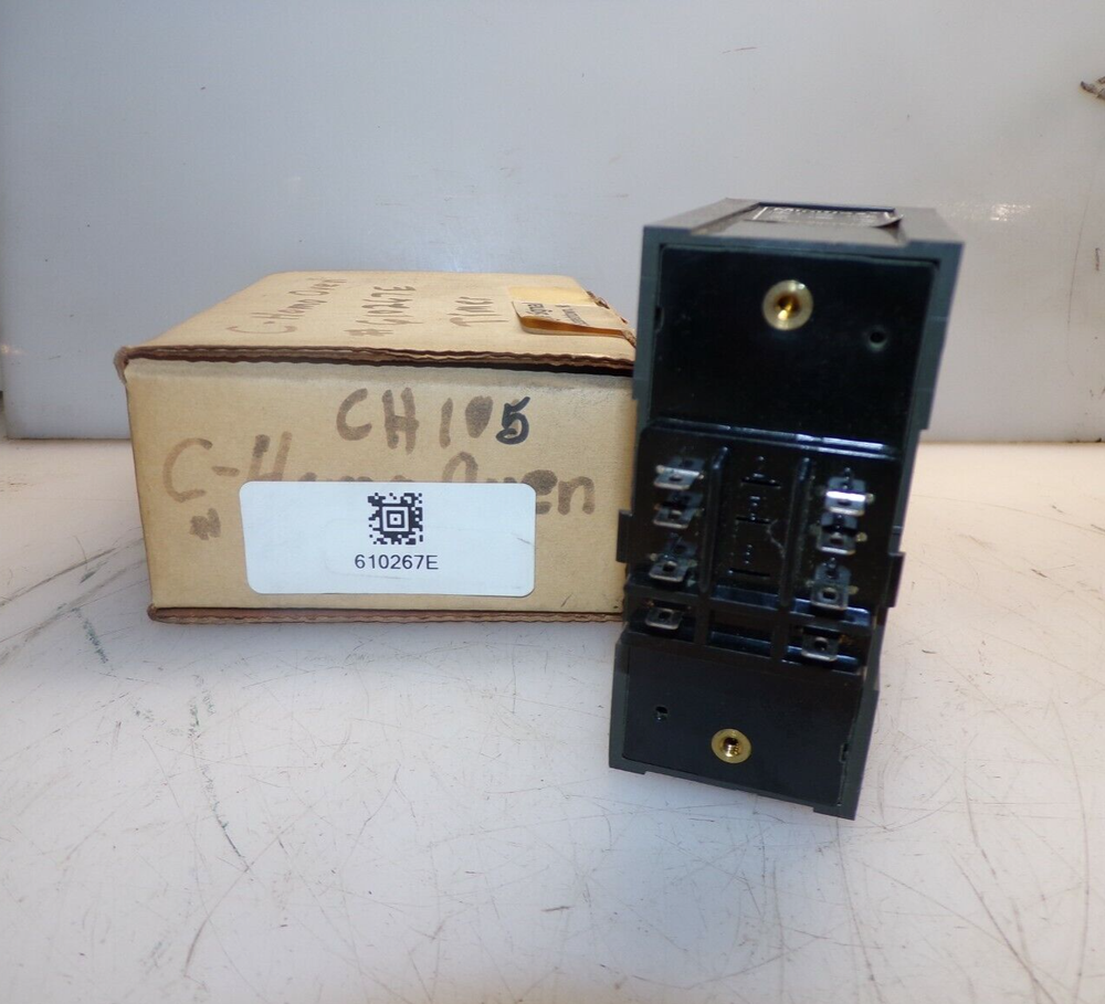 NEW EAGLE SIGNAL DG100 SOLID STATE TIMER 120 VAC DG102A3