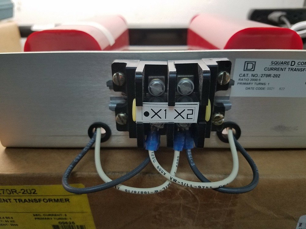 Square D 270R-202 Current Transformer.