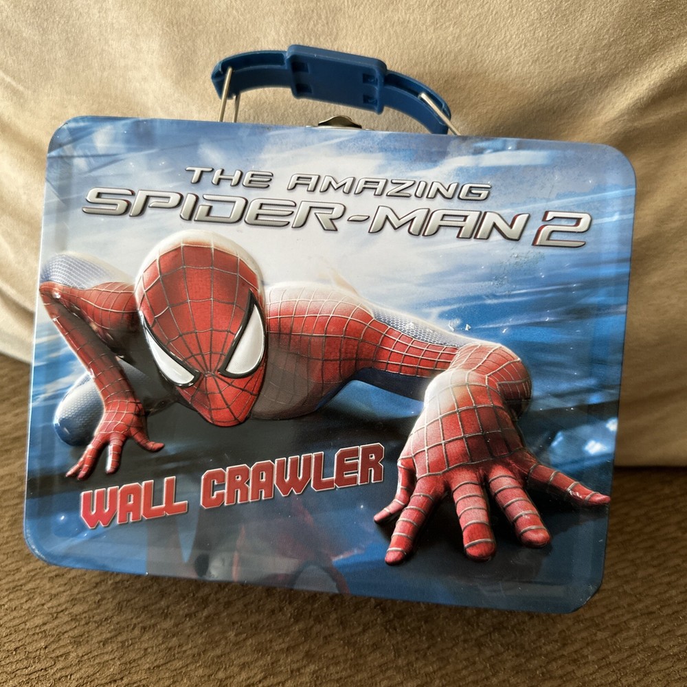 Spiderman 3D Embossed Metal Lunchbox Marvel Comics “Wall Crawler”