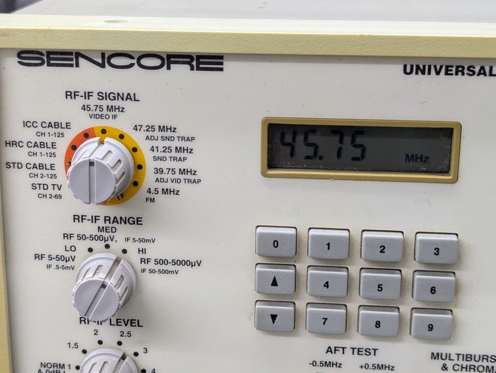 SENCORE VG91 - Vintage Universal Video Generator - Powers On - User Manual