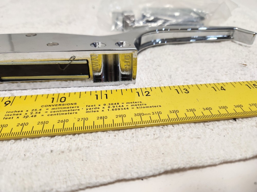 CHG R24 Offset Latch & Strike