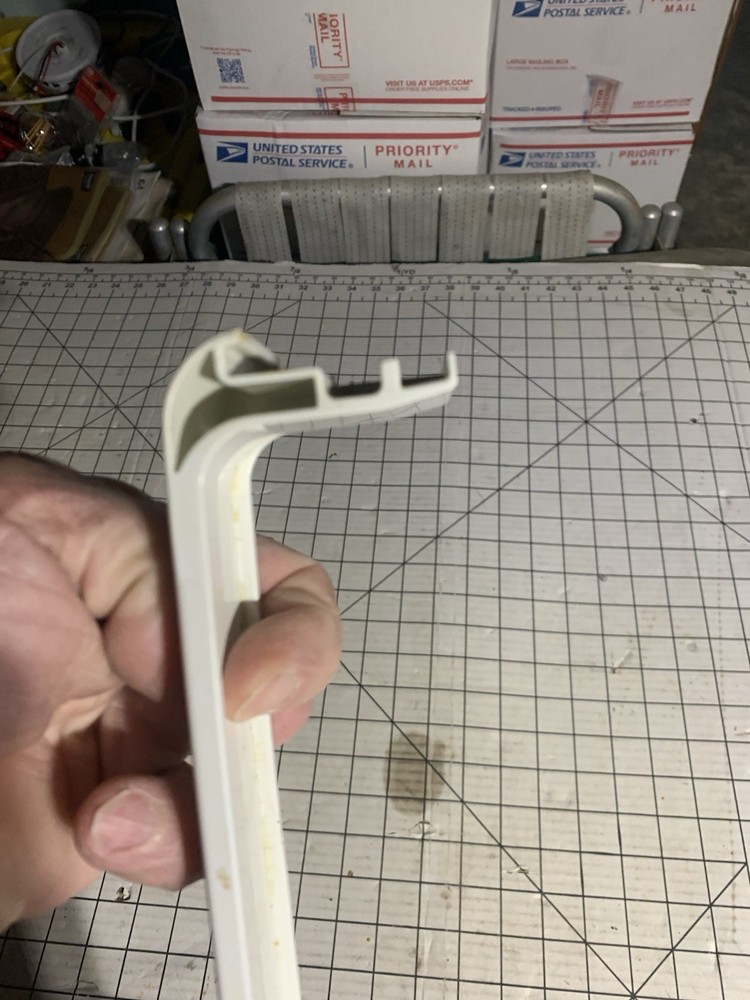 Magic Chef Refrigerator Door Rail T17