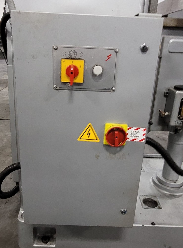 Sharp VH-25 Heavy Duty 5HP Vertical/Horizontal Combo Milling Machine