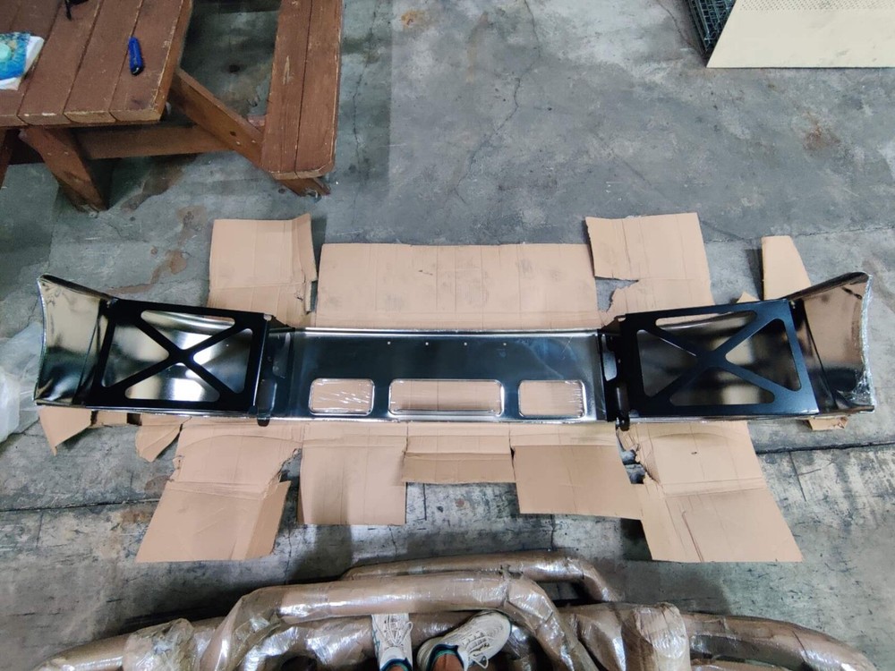 For Peterbilt 387 16" Chrome Bumper W/brackets