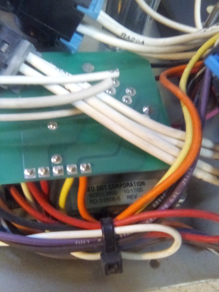 2001 Western Star Sleeper Control Panel RD-3-9508-0 "MISSING KNOB"