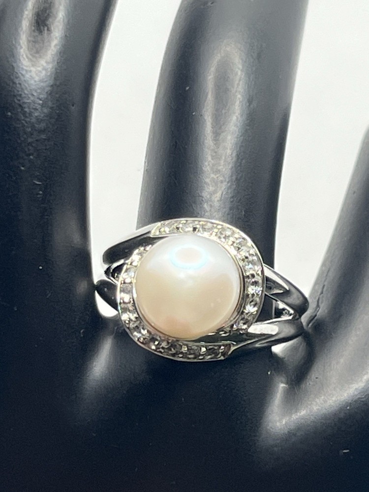Sterling silver pearl clear cz cocktail ring size 9