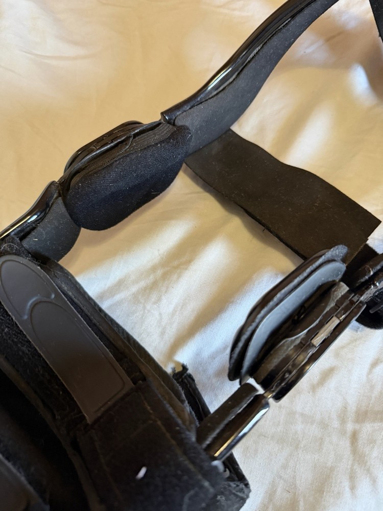 Donjoy Defiance Knee Brace - Left - Large