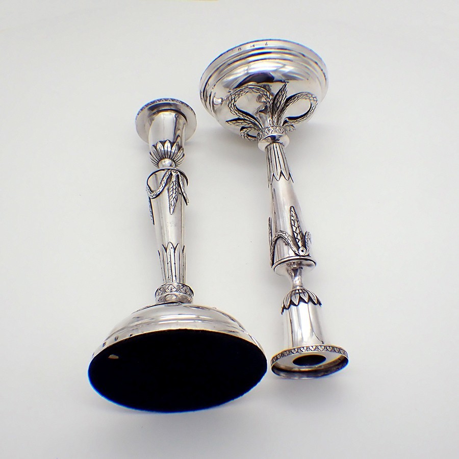 Candlesticks Pair Wreath Designs 13 Loth Silver 1820