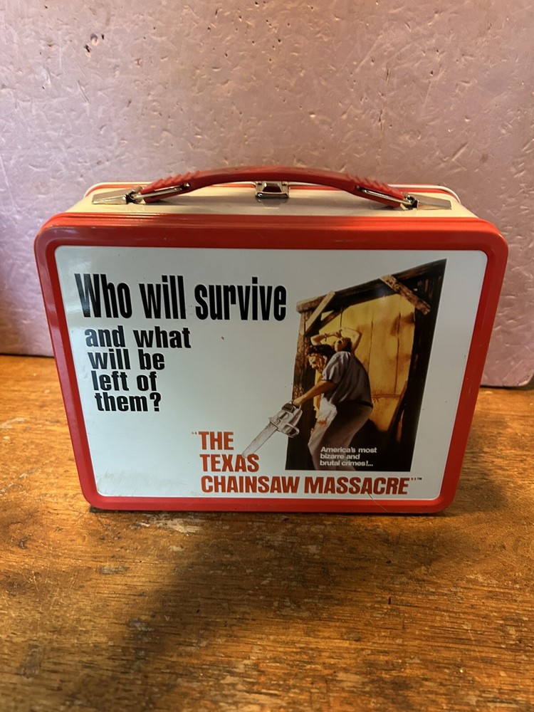 NECA ‘THE TEXAS CHAINSAW MASSACRE LUNCHBOX’ w/ THERMOS!