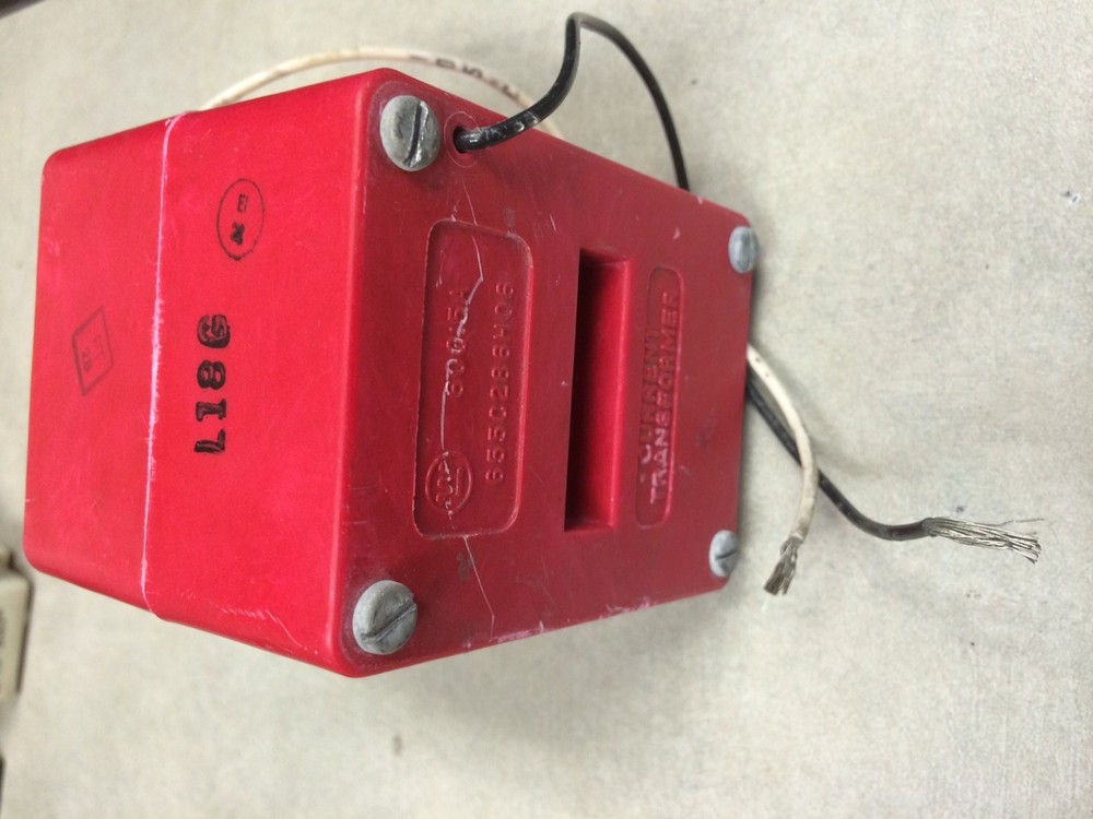 655C286H06 Westinghouse 600:5 Current Transformer