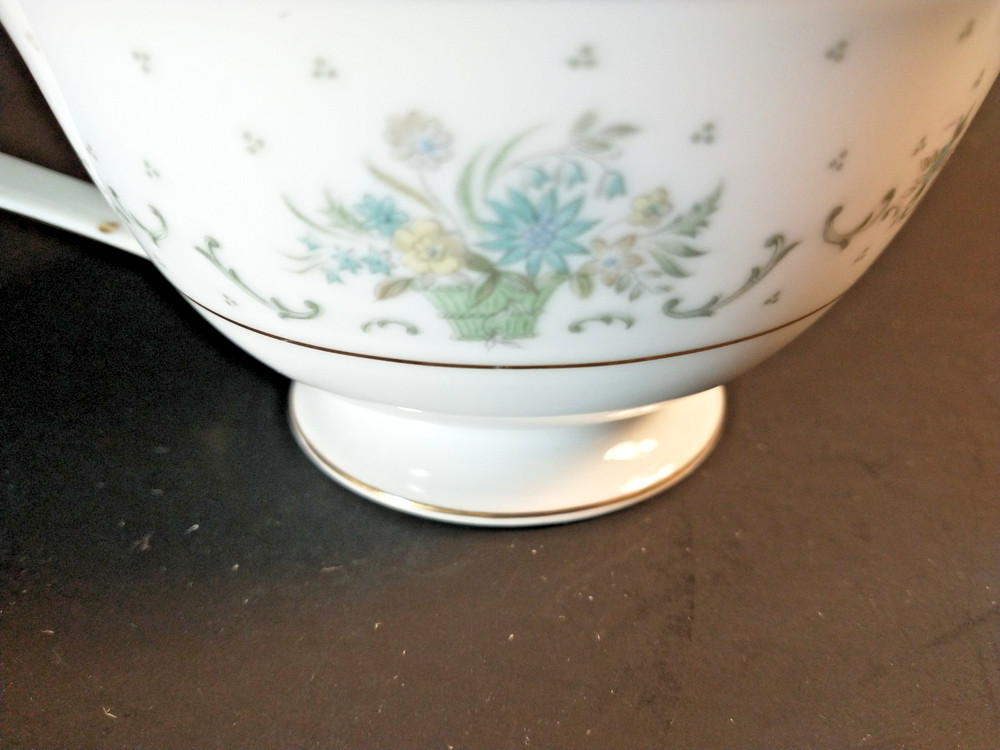 Noritake Allston 6304 Creamer