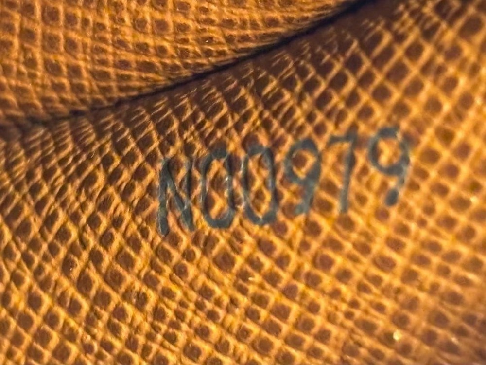 Beautiful Condition ✨ LOUIS VUITTON Papillon 26 Monogram