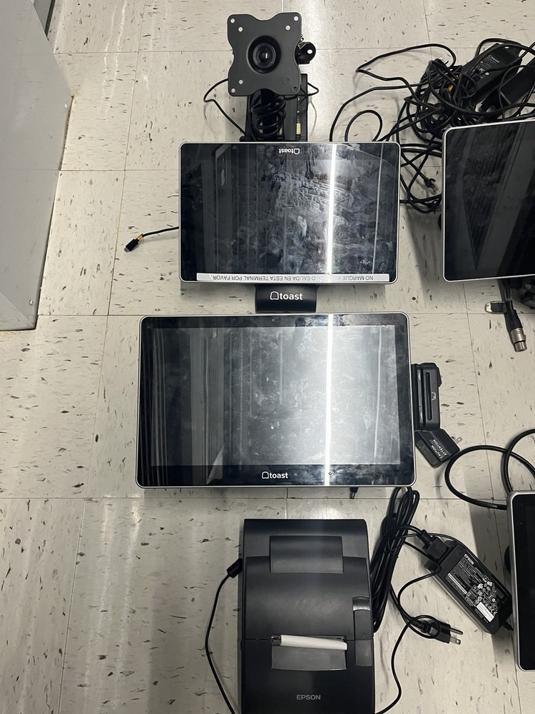 Toast Restaurant POS System Bundle (D)