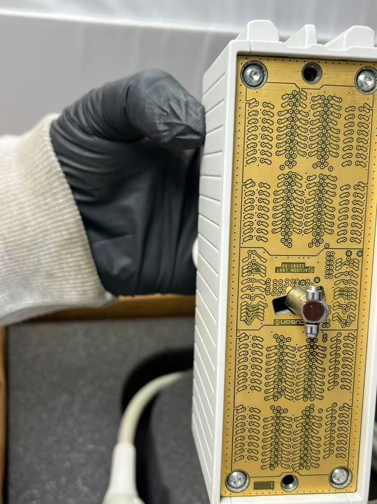 ACUSON 6L3 Linear Array Ultrasound Transducer