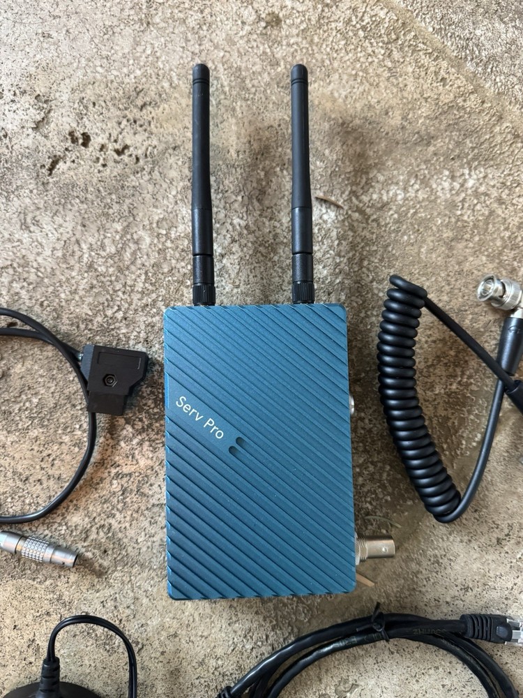 Teradek Serv Pro (Blue) Wireless Video System W/ Antennas + Cables