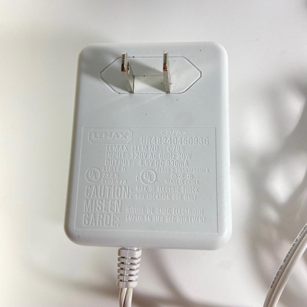 Lemax Village White AC Power Adaptor / 3 Output C795