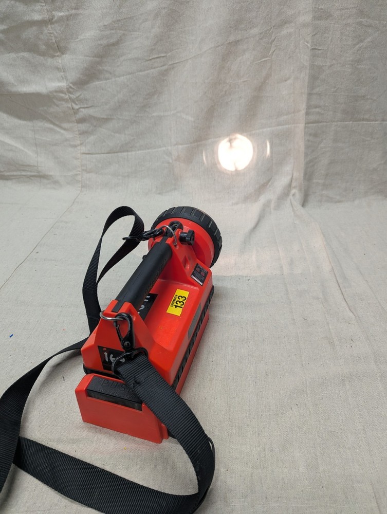 Streamlight LiteBox EMS Firefighter Flashlight With Charger