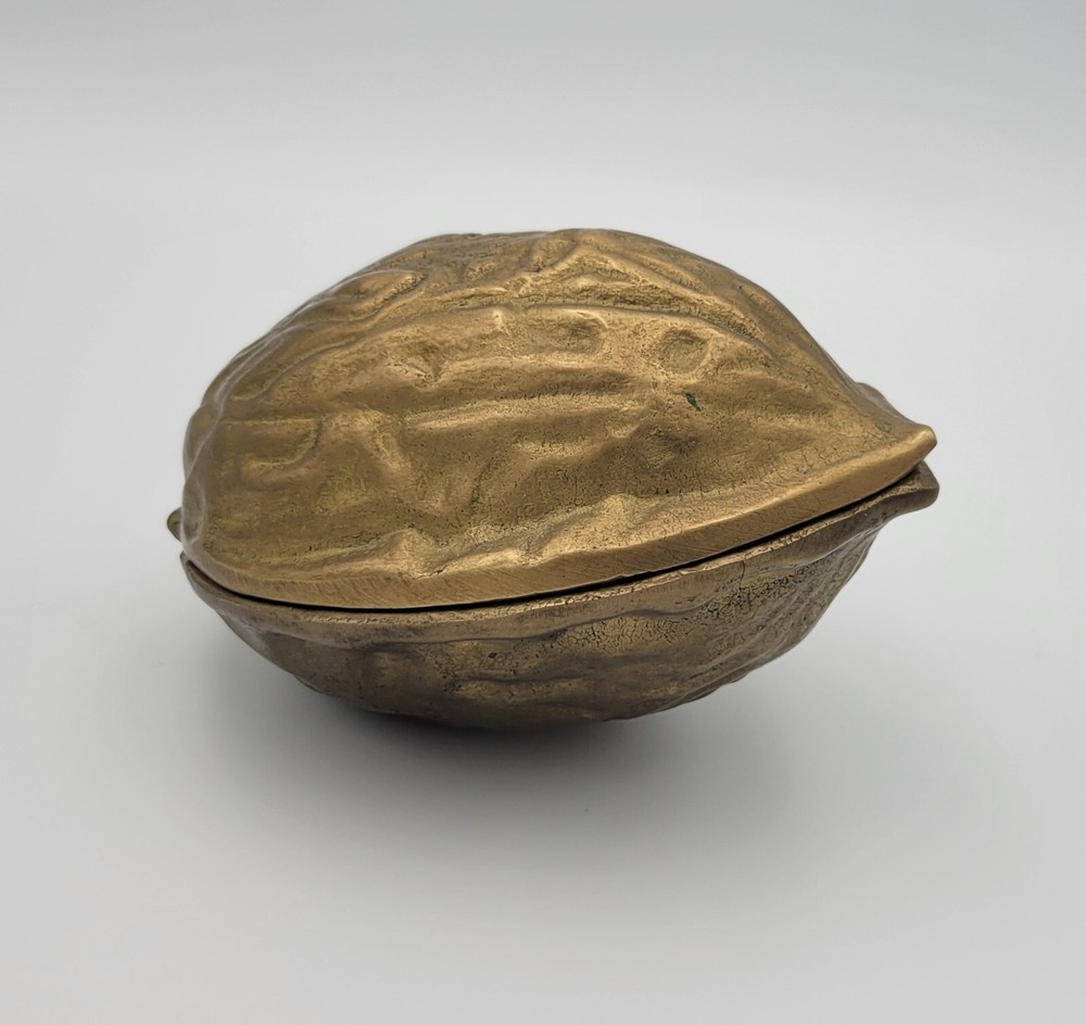 LARGE Walnut Shaped SOLID BRASS NUTCRACKER WALNUTS Opens To Crack Your Nuts