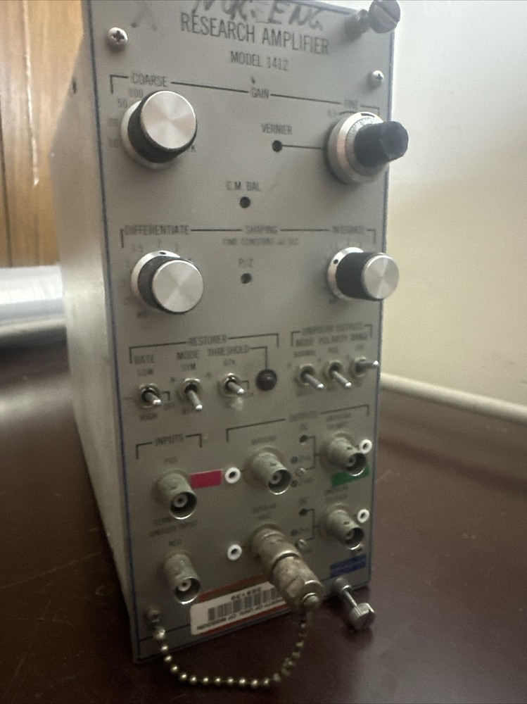 Research Amplifier Model 1412