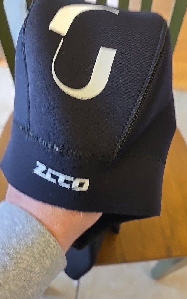 NEOPRENE DIVING HEAD COVER Size Medium New Without Tags