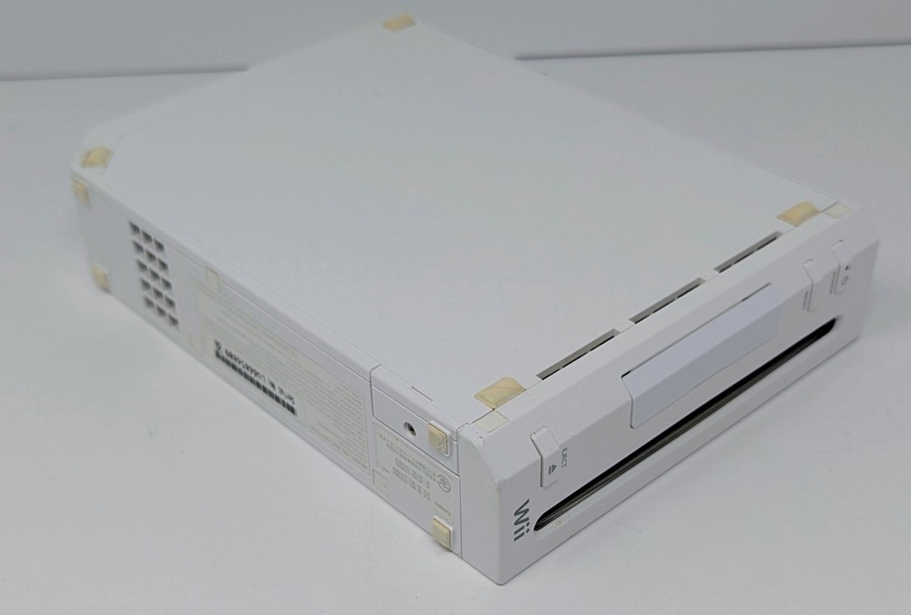 Nintendo Wii White Console GameCube Compatible Bundle w/ 10 Games - Tested!