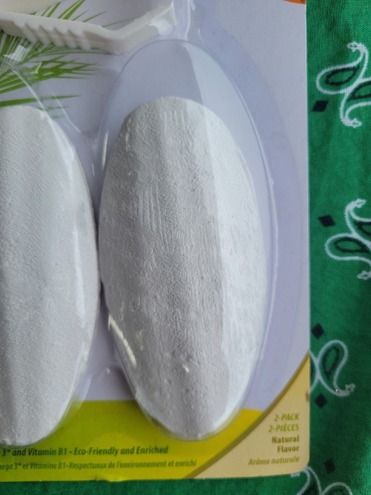 Penn Plax Bird Life E2 Natural Cuttlebone