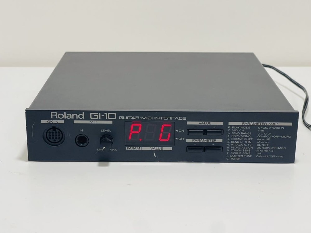 Roland GI-10 Guitar Synthesizer Bass MIDI Interface