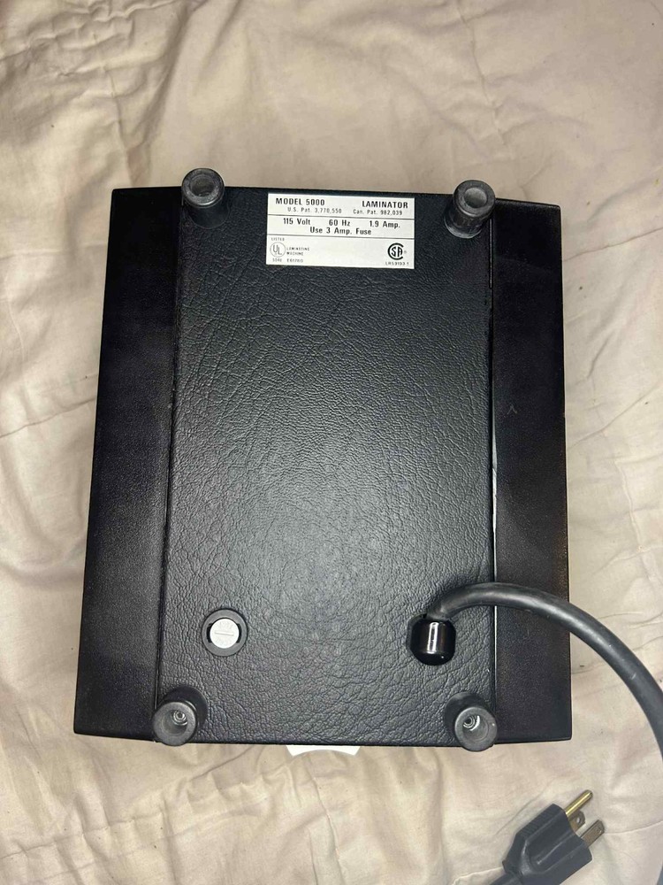 Model 5000 Laminator – 115V – Tested (Runs & Heats) – AS-IS