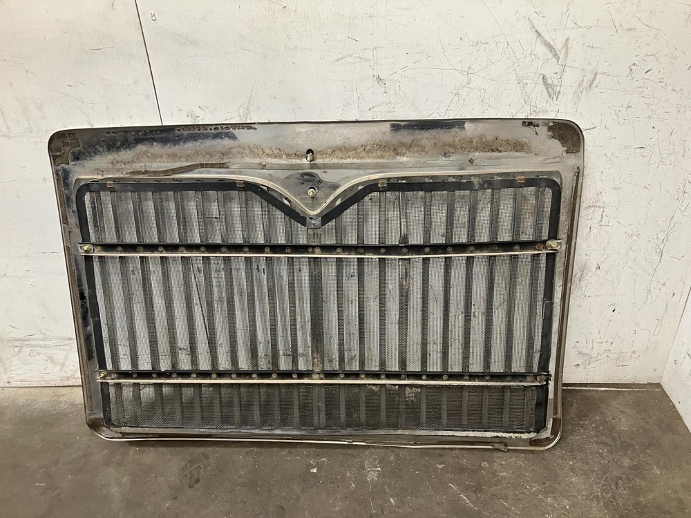 1997-2011 International 9400 Grille - Used