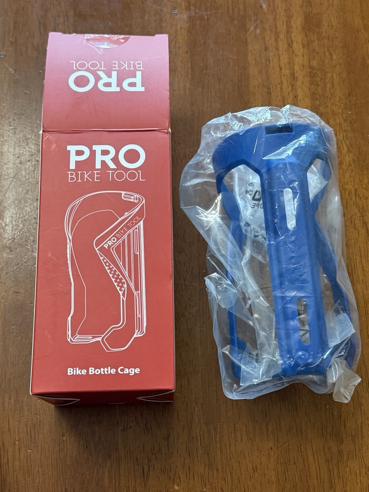 PRO Bike Tool Lightweight Blue Water Bottle Cage
