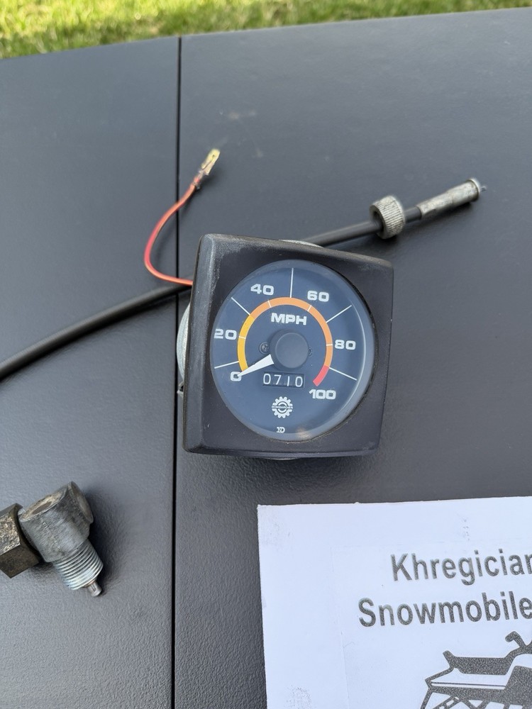 Ski-Doo Citation OEM Square Speedometer 3.15" Cable/Fitting 710 Miles!