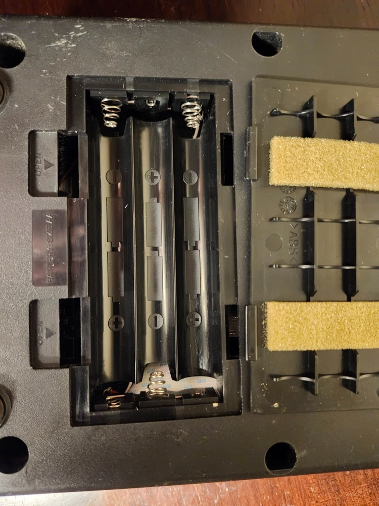 Roland SP-404SX Compact Linear Wave Sampler USED w/ manual