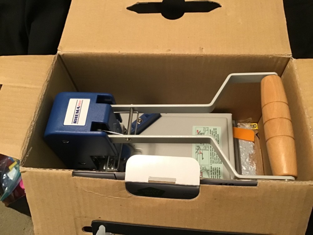 6 in 1 Desktop Corner Cut and Round Easy grip handle