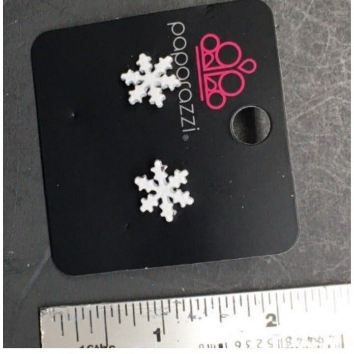 Snowflake Stud Pierced Earrings Sparkle Snow White