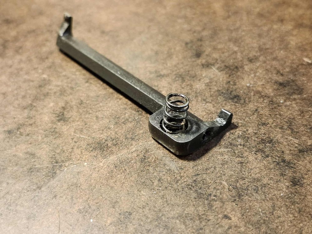 US M1 Garand Clip Latch & Spring, Original (DH225)