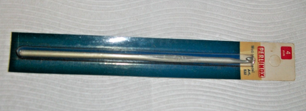 Vintage - PERLINOX - Crochet hook (sizes 4 mm) - NOS