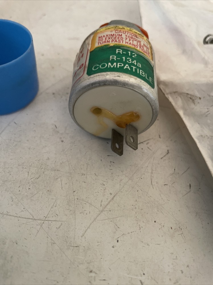 GENUINE MACK BINARY SWITCH RED DOT RD-5-4646-0 1MR3462 NEW OEM