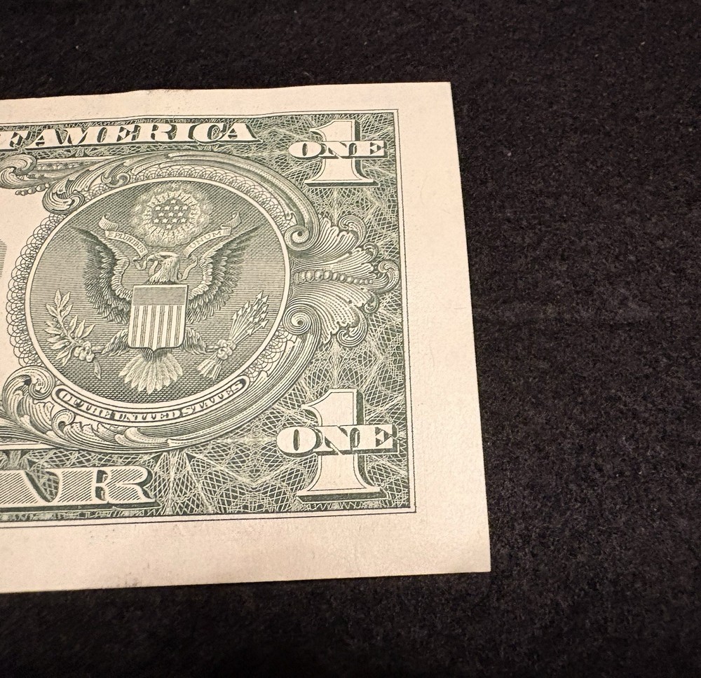 2021 $1 Error Note Misaligned Printing D05704356E