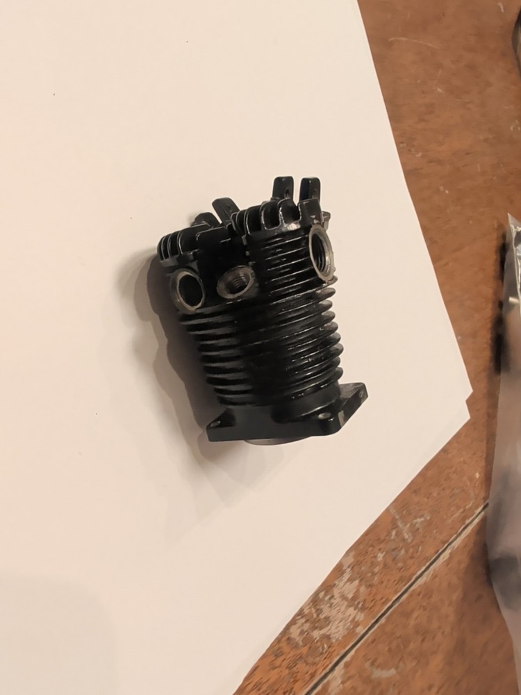 Saito FA 56 Cylinder Head. Valve Assembly
