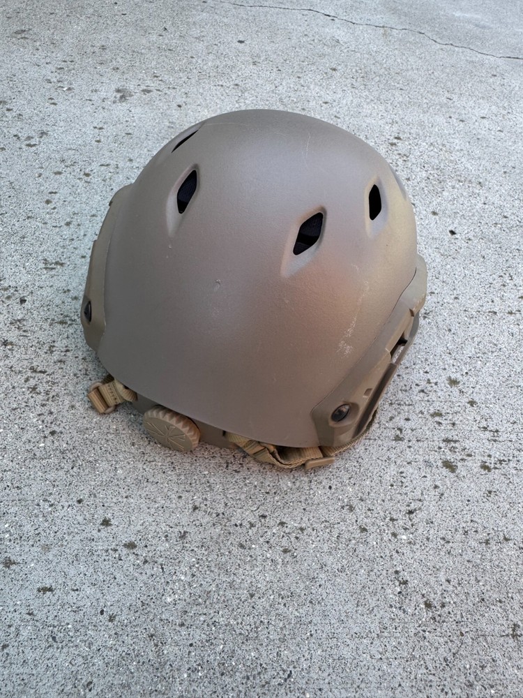 Tactical Airsoft Tan Fast Helmet Size Large