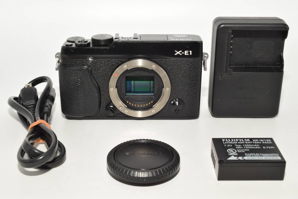 241349 FUJIFILM Mirrorless Camera X-E1 Body Black FX-X-E1B