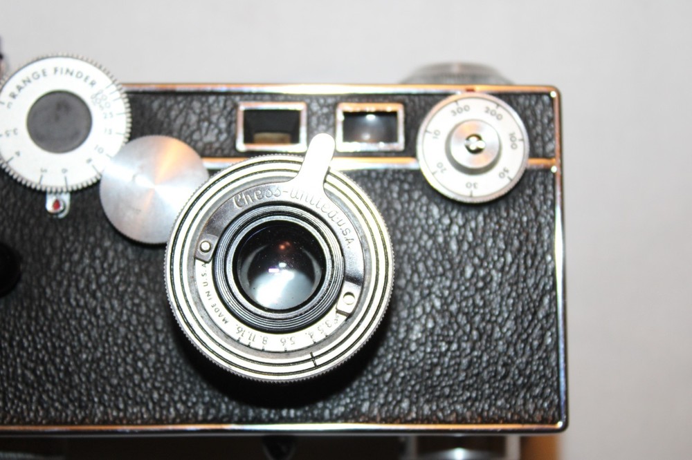 Vintage Argus 35mm Rangefinder Camera w/Weston Exposure Meter