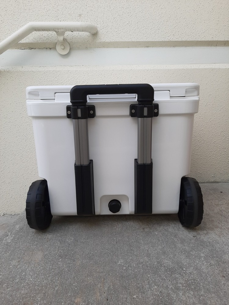 Yeti Roadie 60 Wheeled Cooler