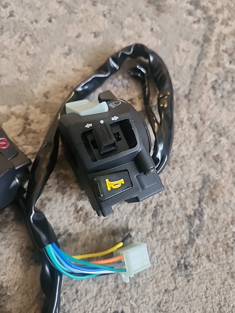 Motorcycle Handlebar Controller Switch, 2X Universal 12V DC 7/8'' Motorcycle