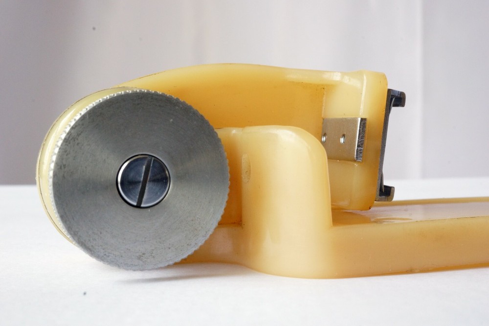 Leitz Wetzlar Leica CTOOM Camera Right Angle Adjustable Flash Bracket Plastic